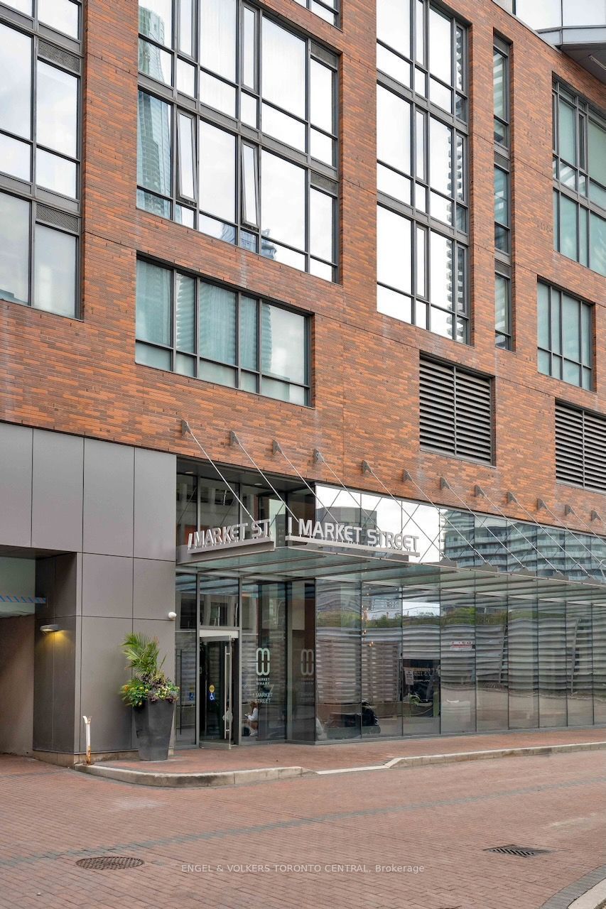 Market Wharf Lofts