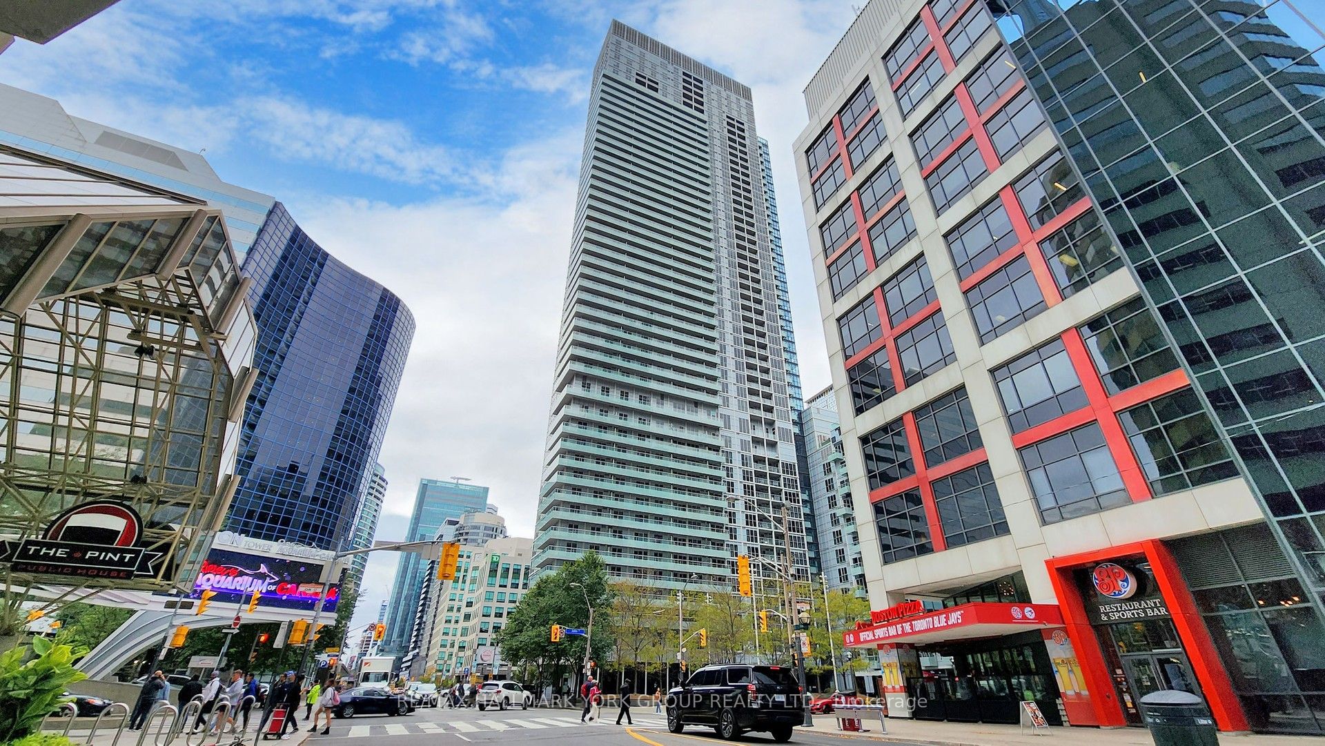 300 Front Street Lofts