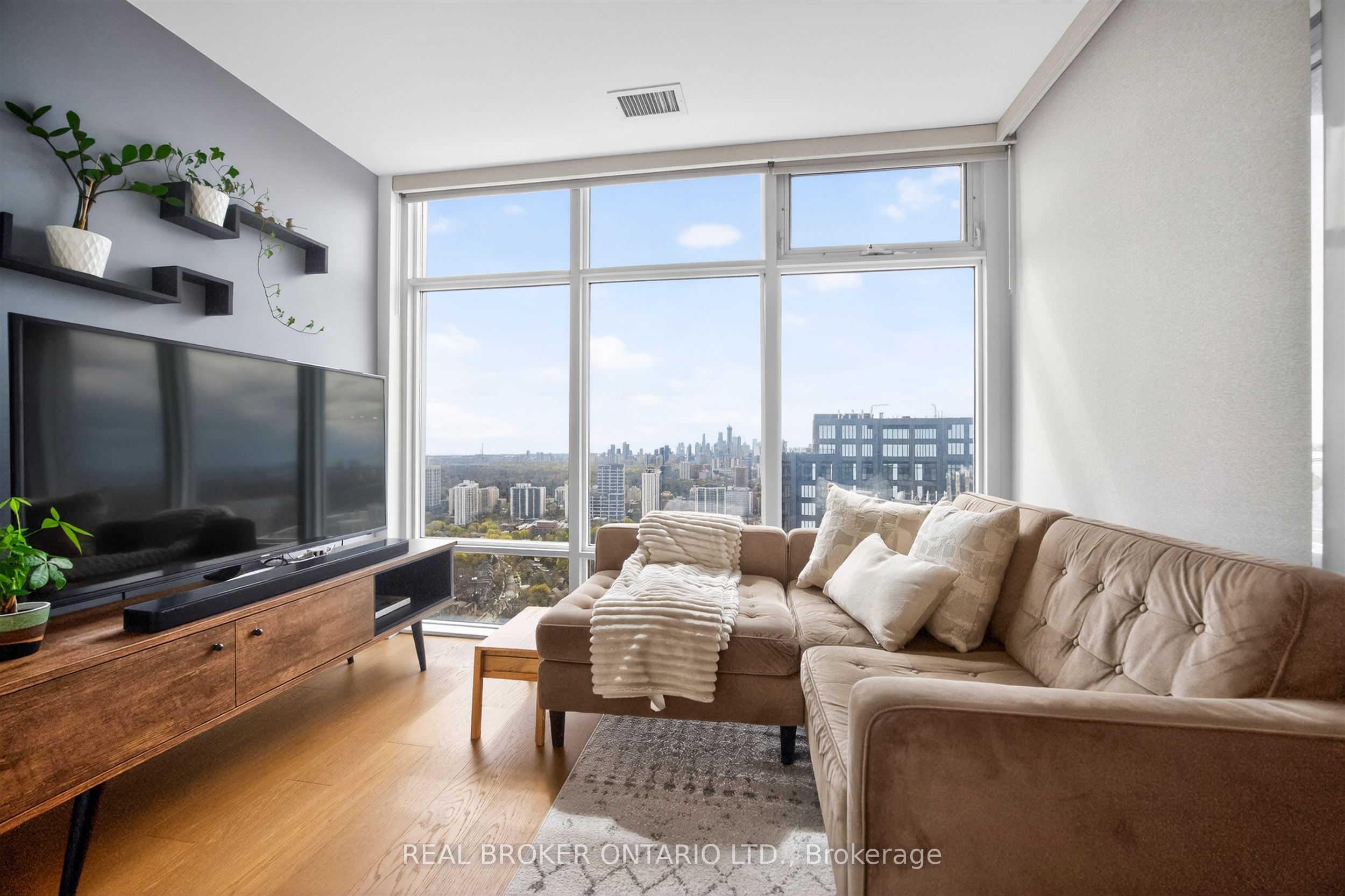 Quantum North Tower Lofts