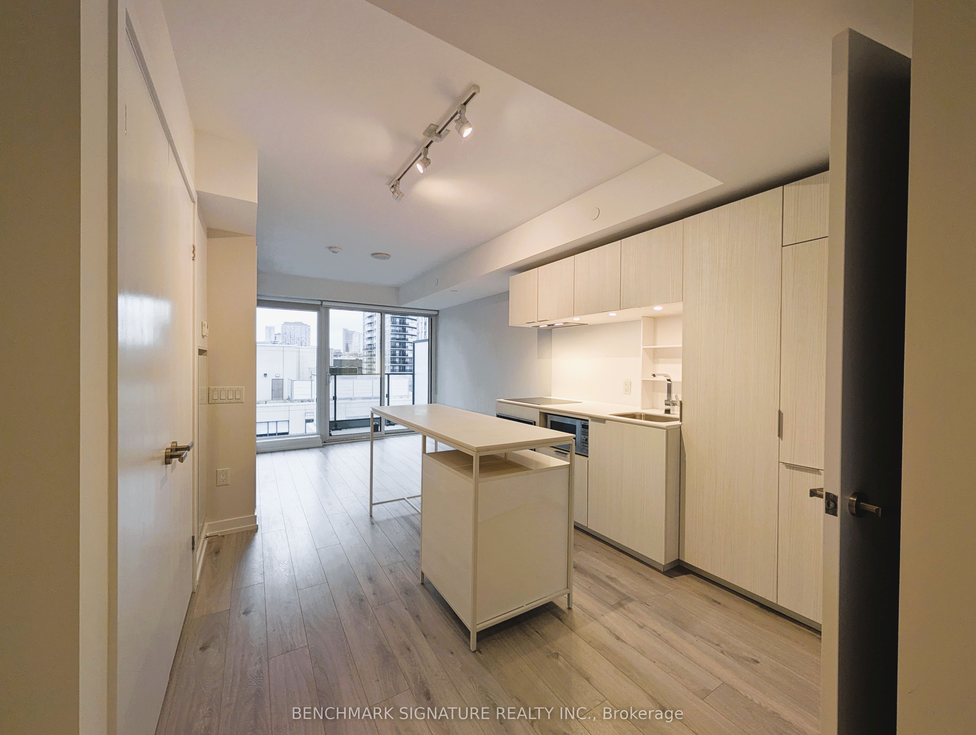 88 North Condos and Lofts 77, #1812