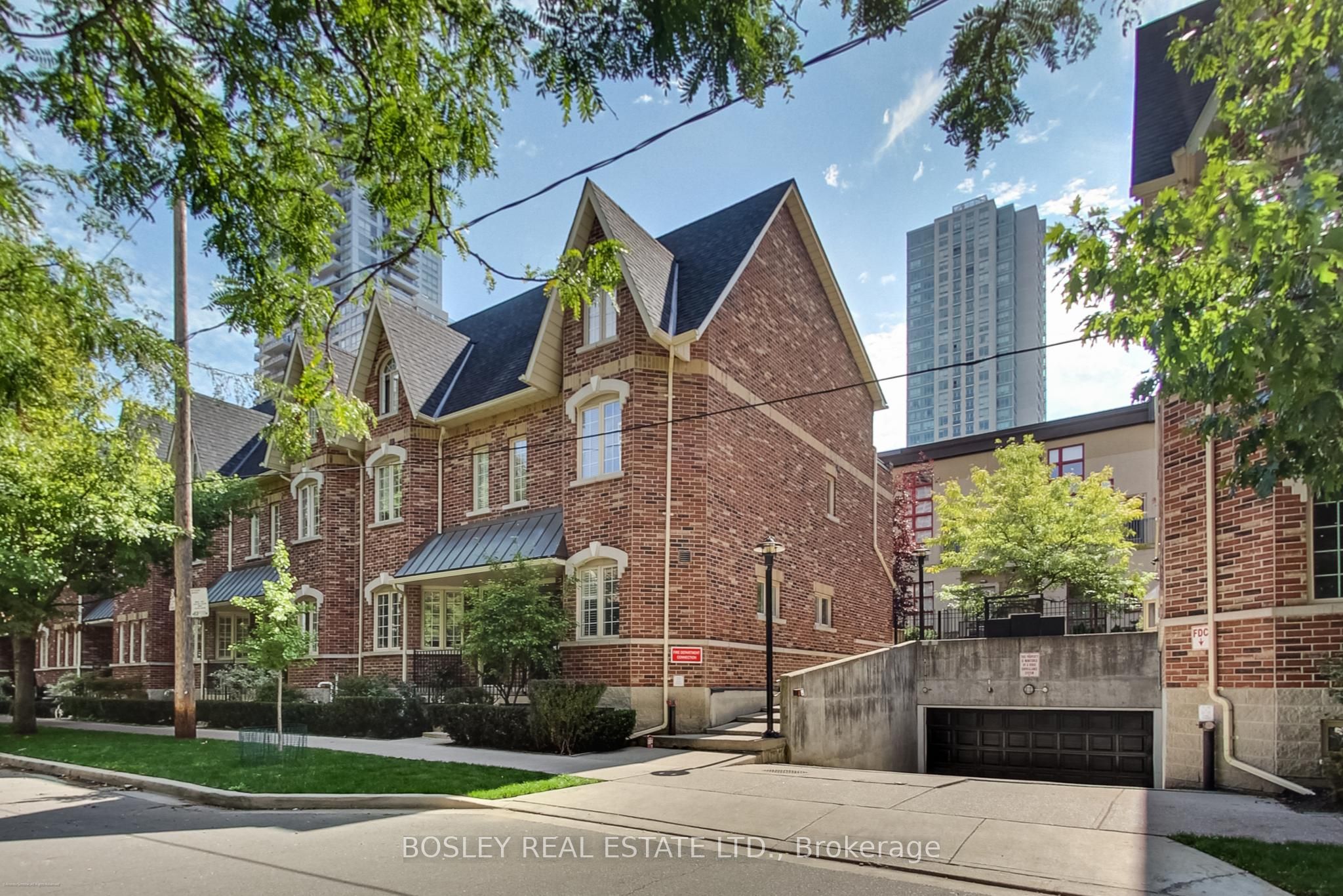 Earl Lofts