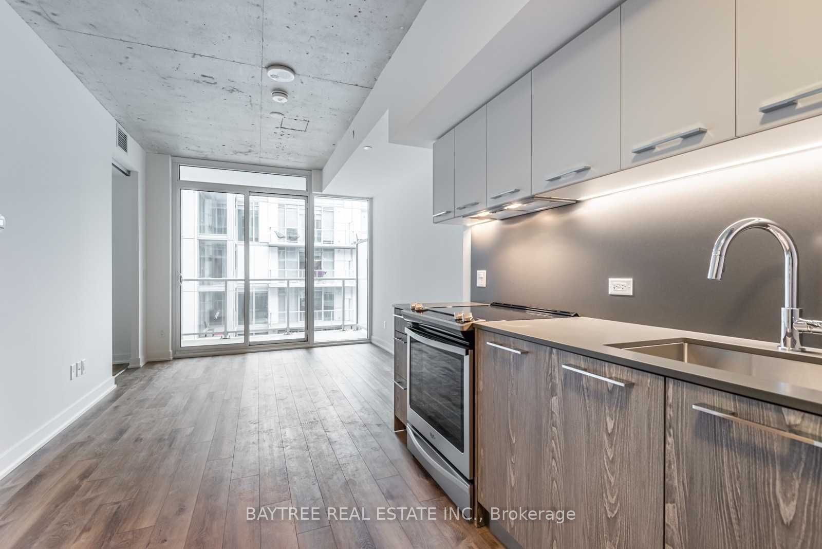 Riverside Square Lofts 15-45, #914