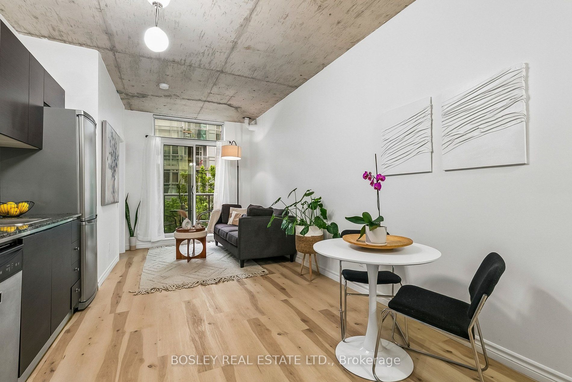Westside Gallery Lofts