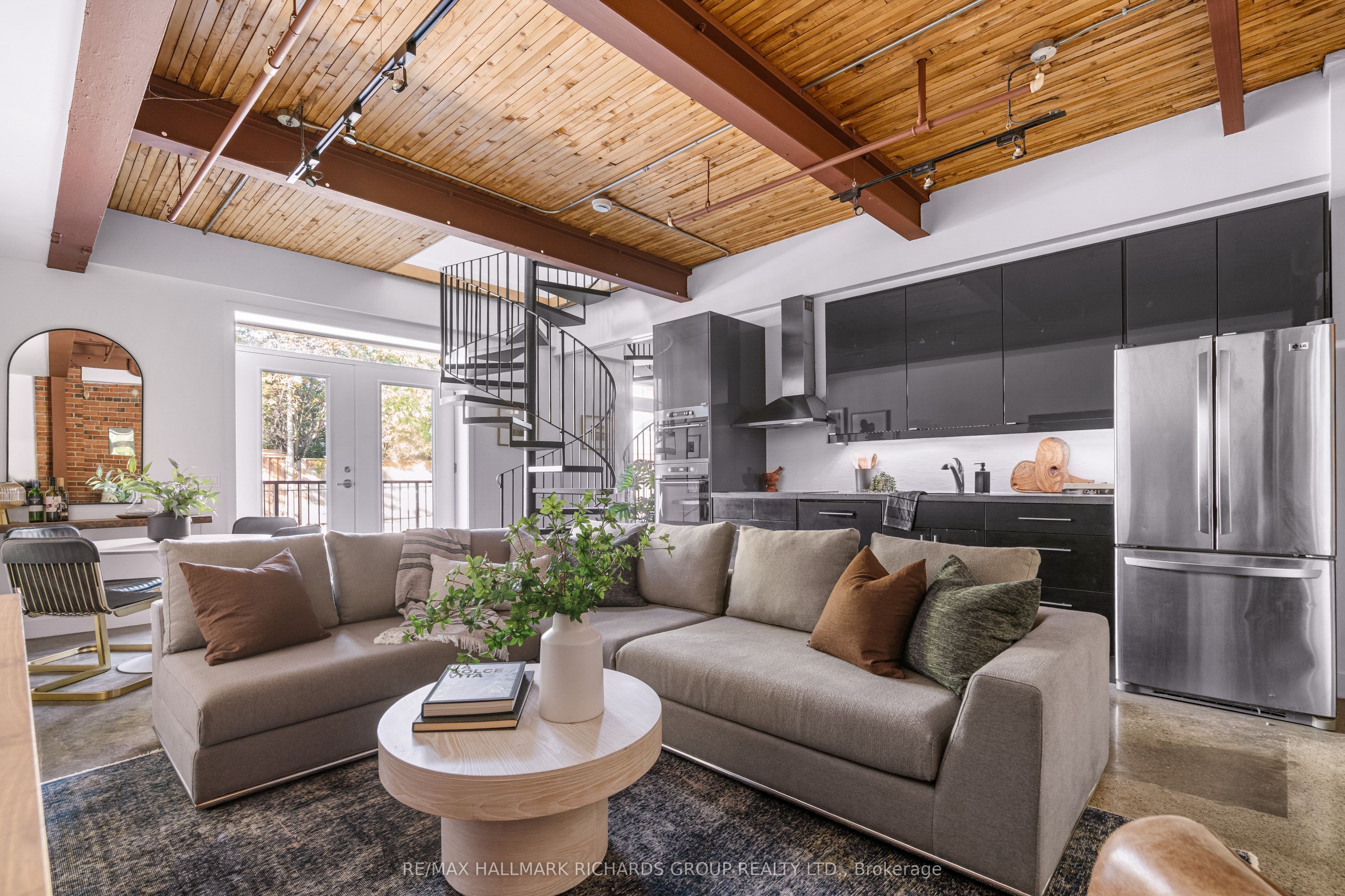 i-Zone Lofts, #118