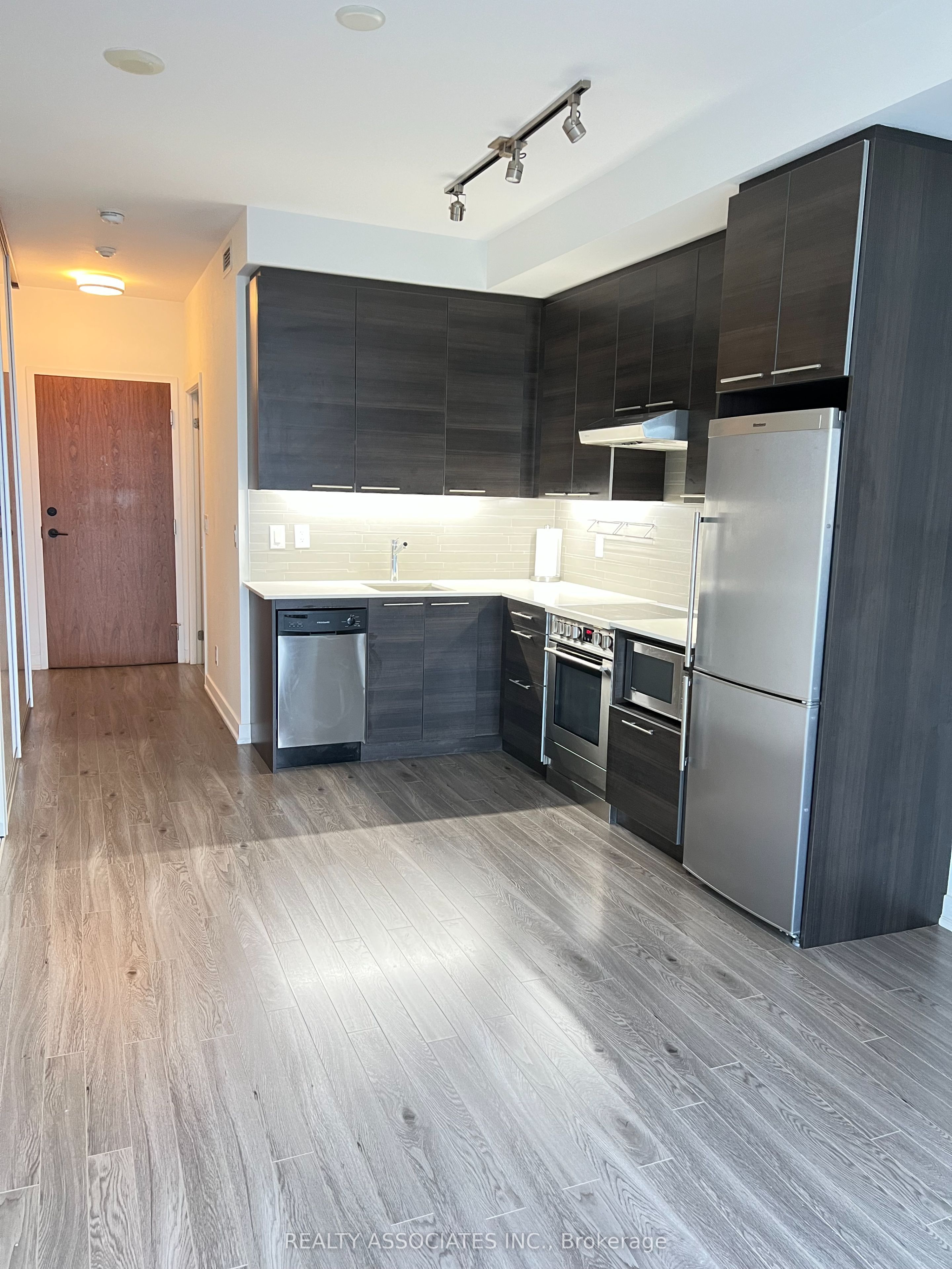 Market Wharf Lofts, #2807