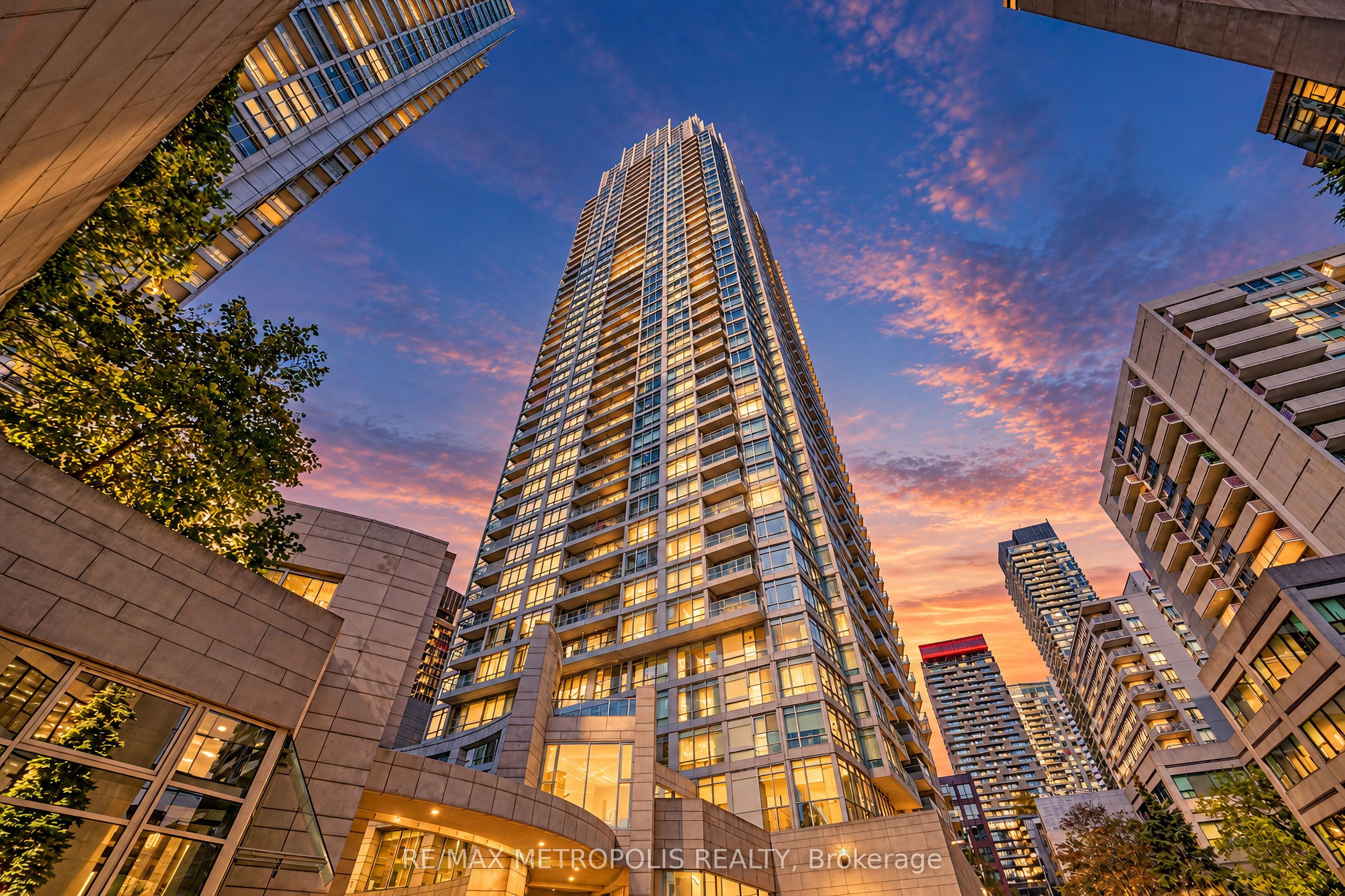 Quantum North Tower Lofts, #3709