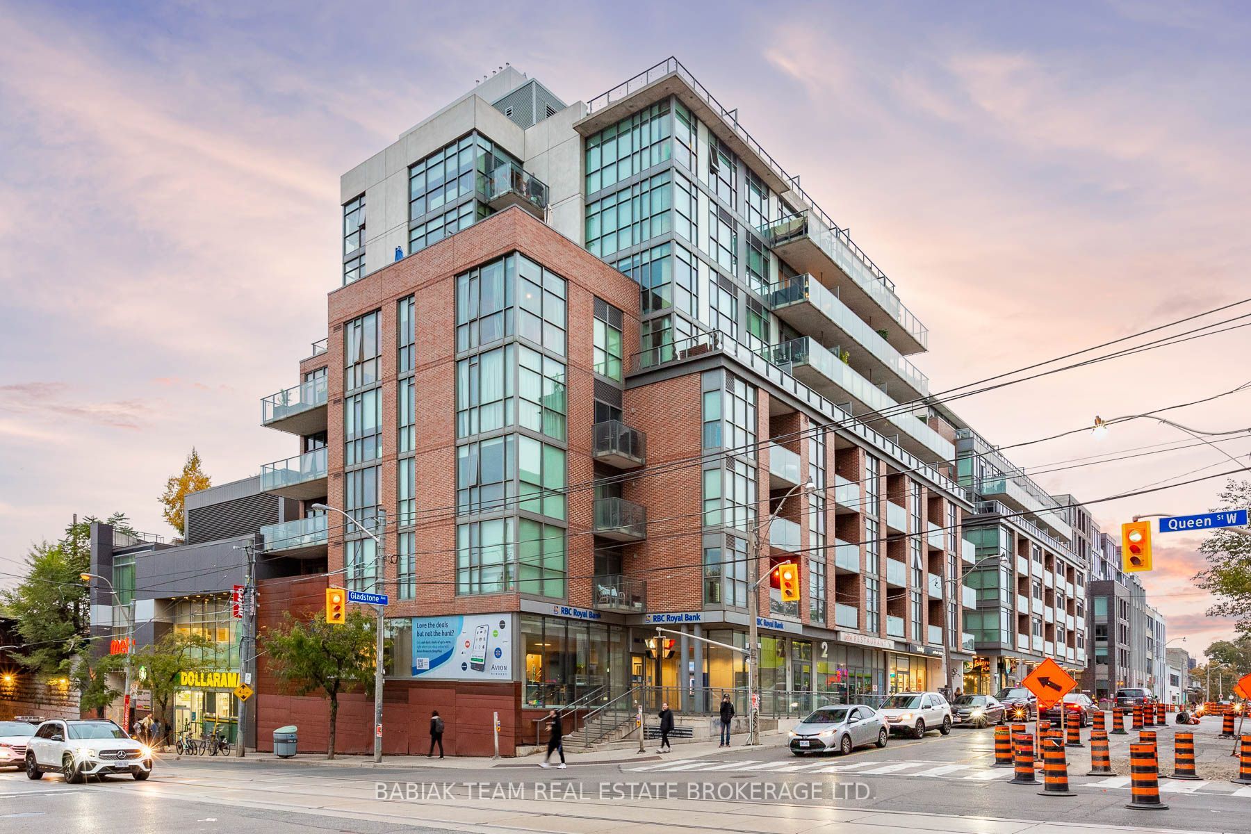 2 Gladstone Lofts, #703