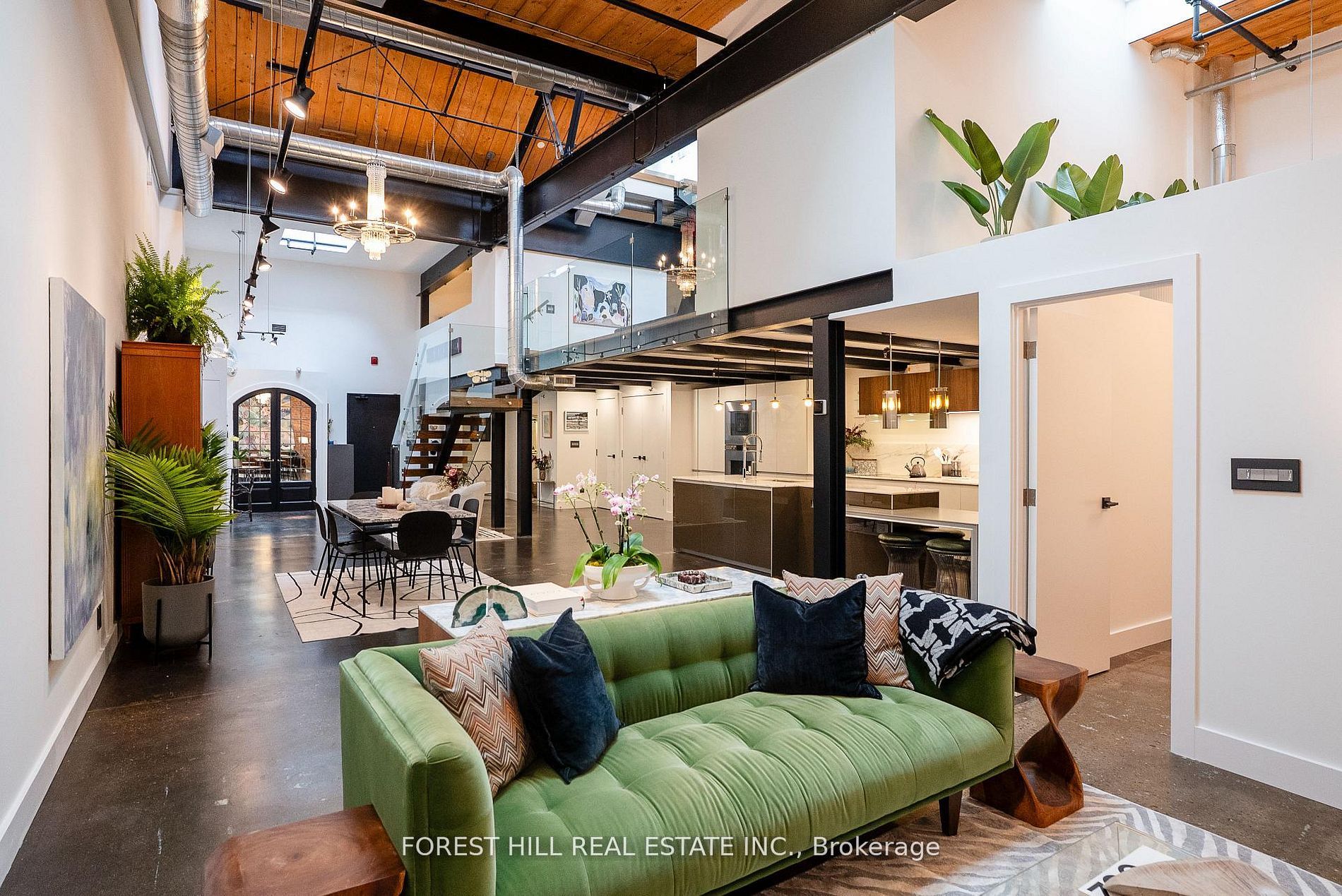 i-Zone Lofts