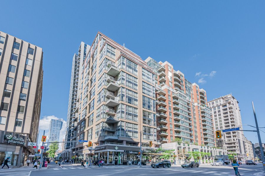 Maxus Lofts