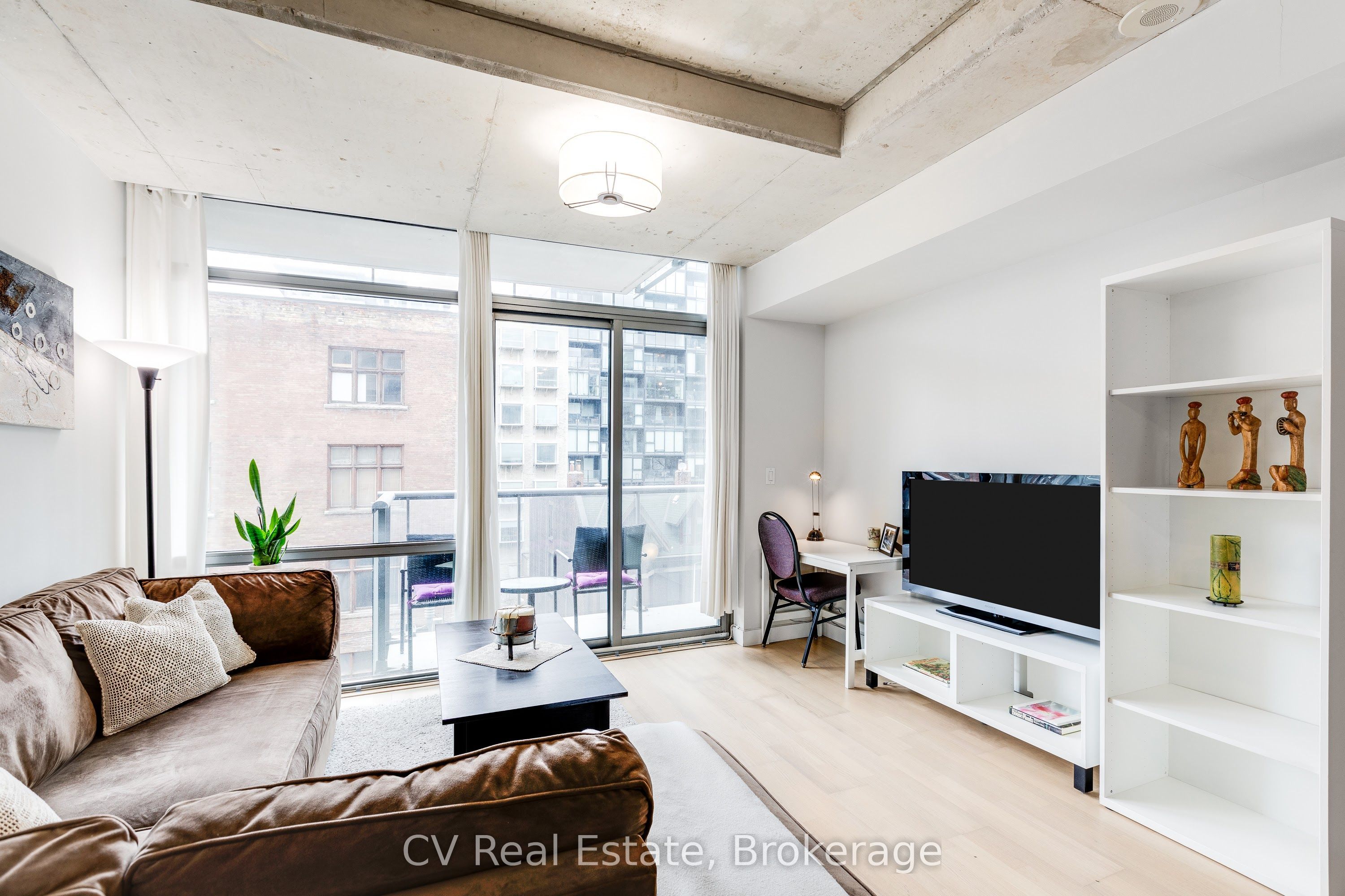 550 Wellington Lofts
