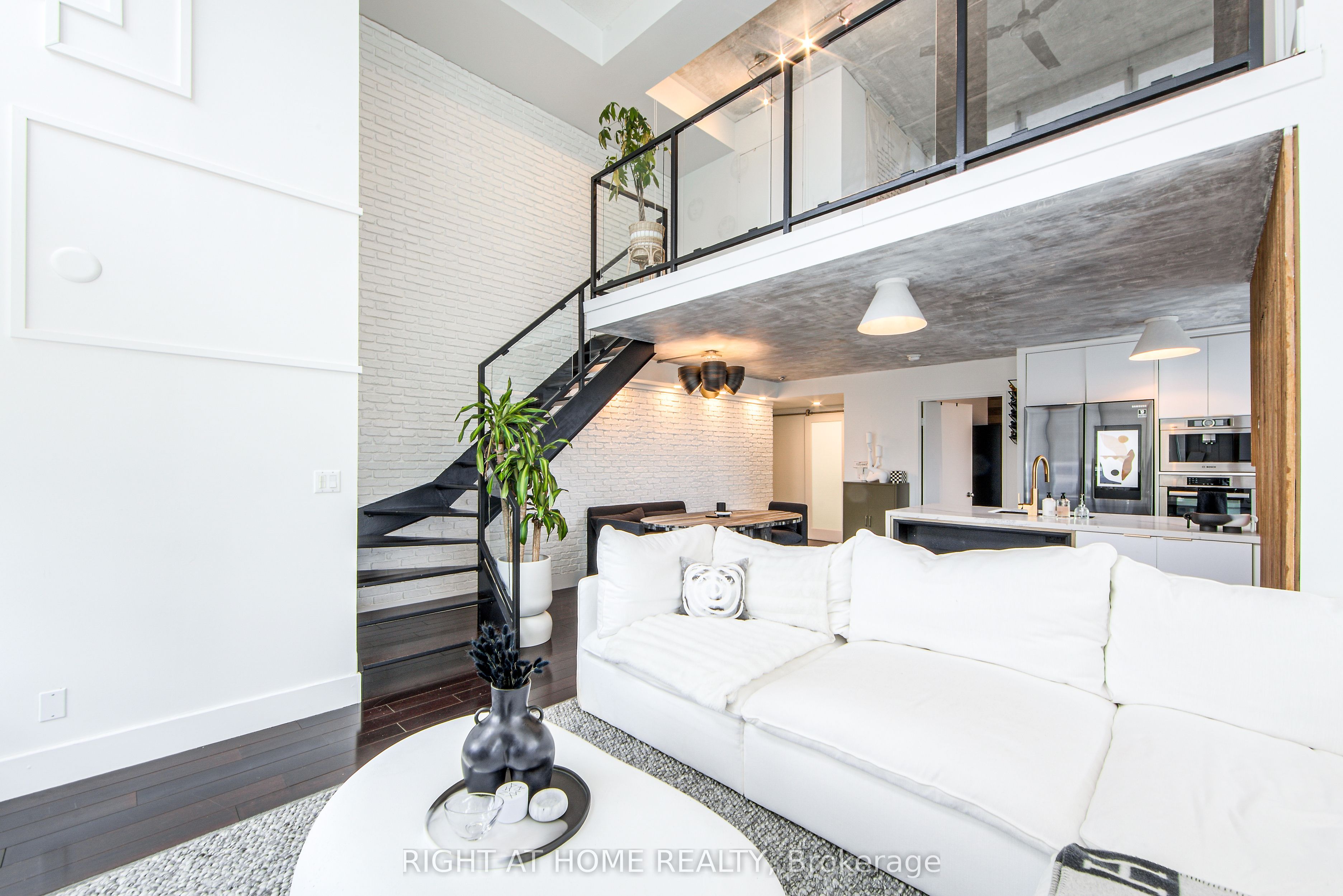 Mystic Pointe Lofts, #728