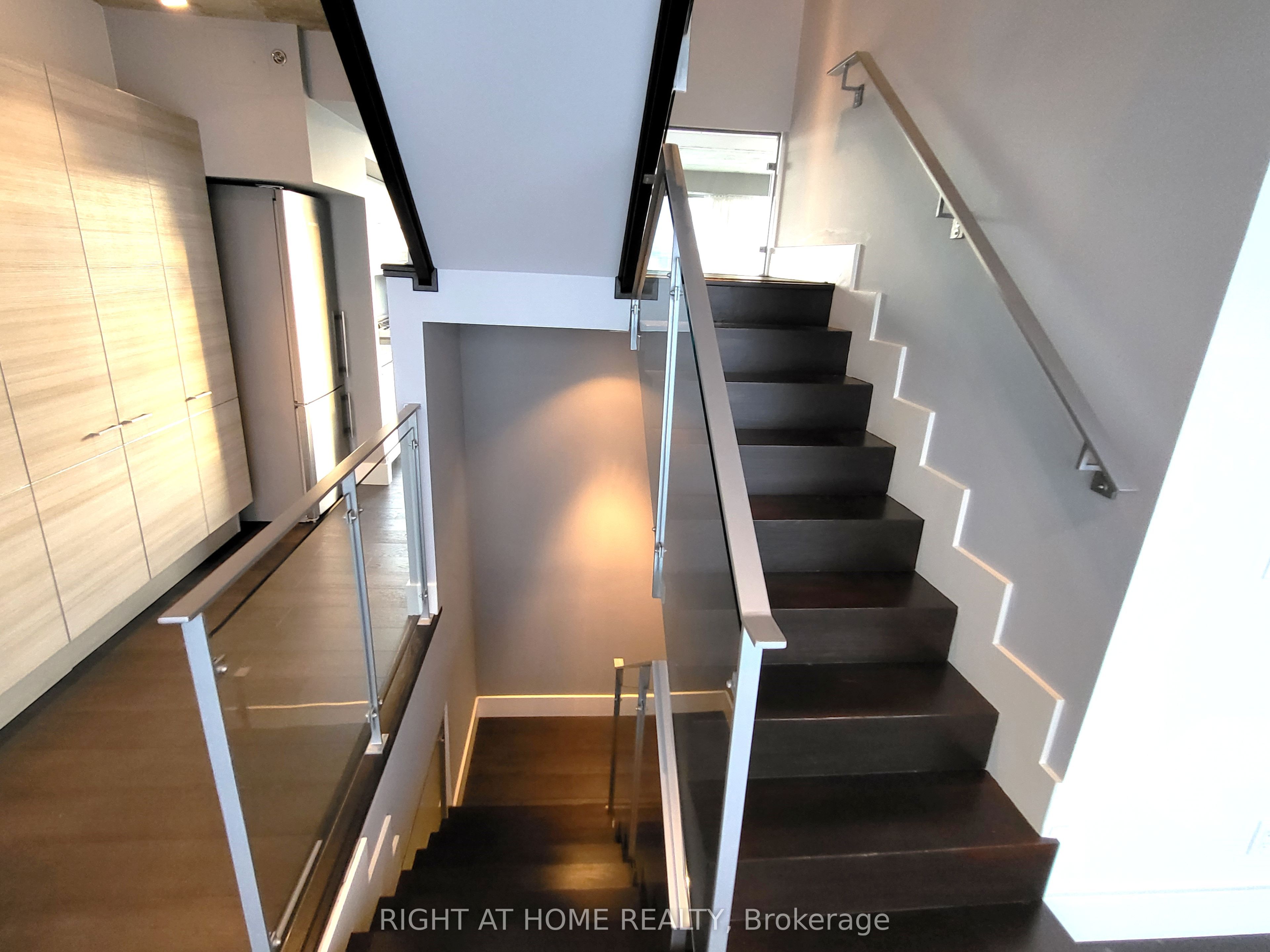 550 Wellington Lofts