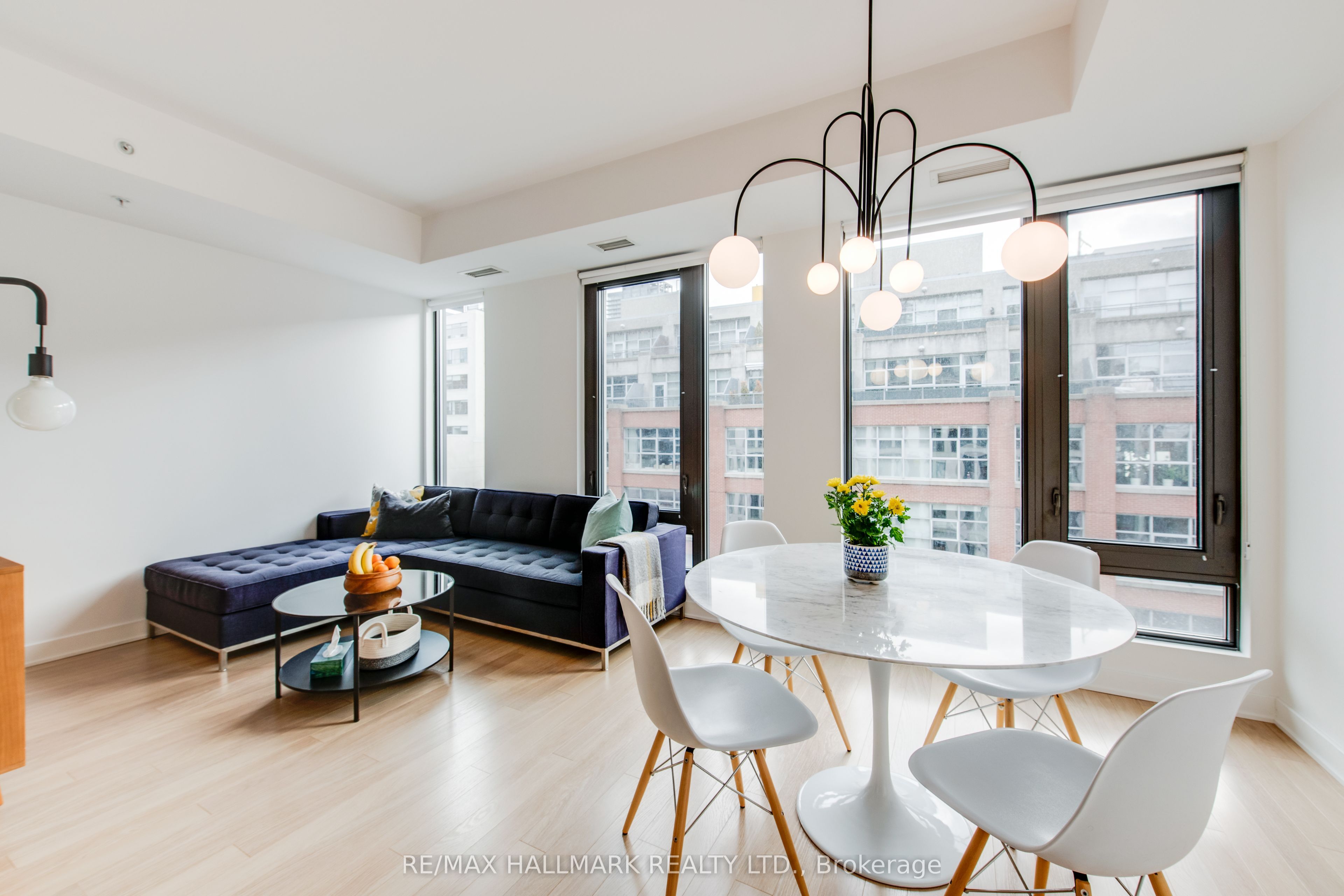 32 Camden Lofts, #702