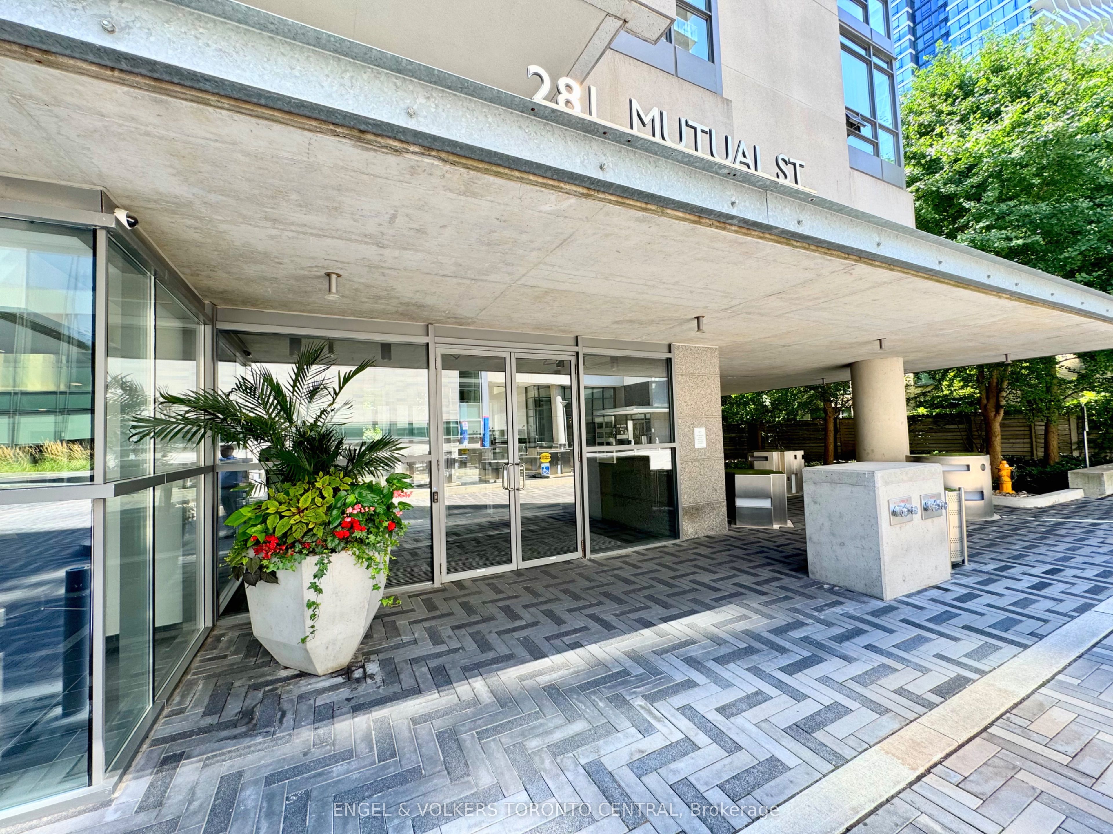 Radio City Lofts