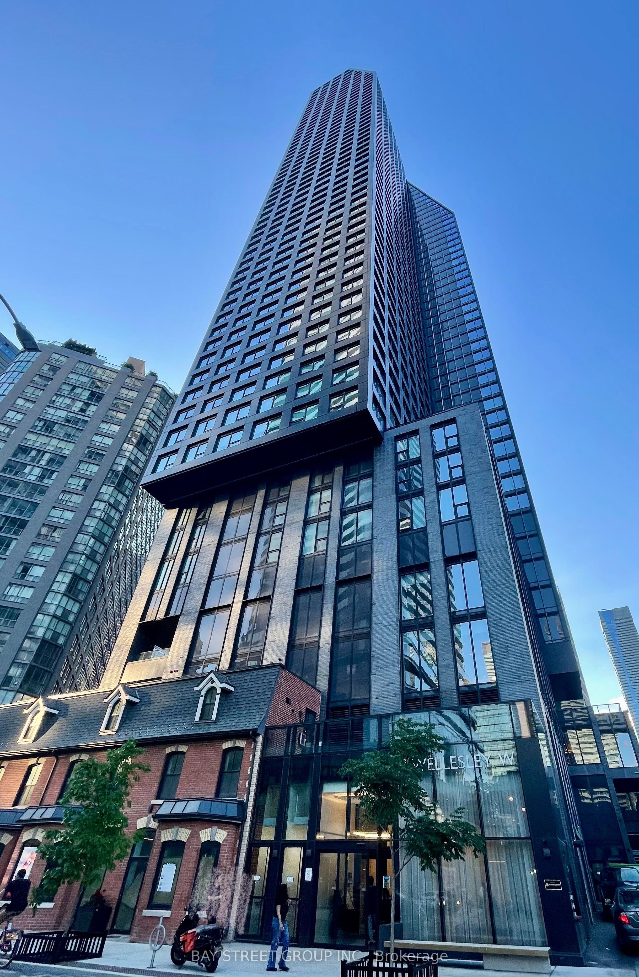 Eight Wellesley Lofts, #4009
