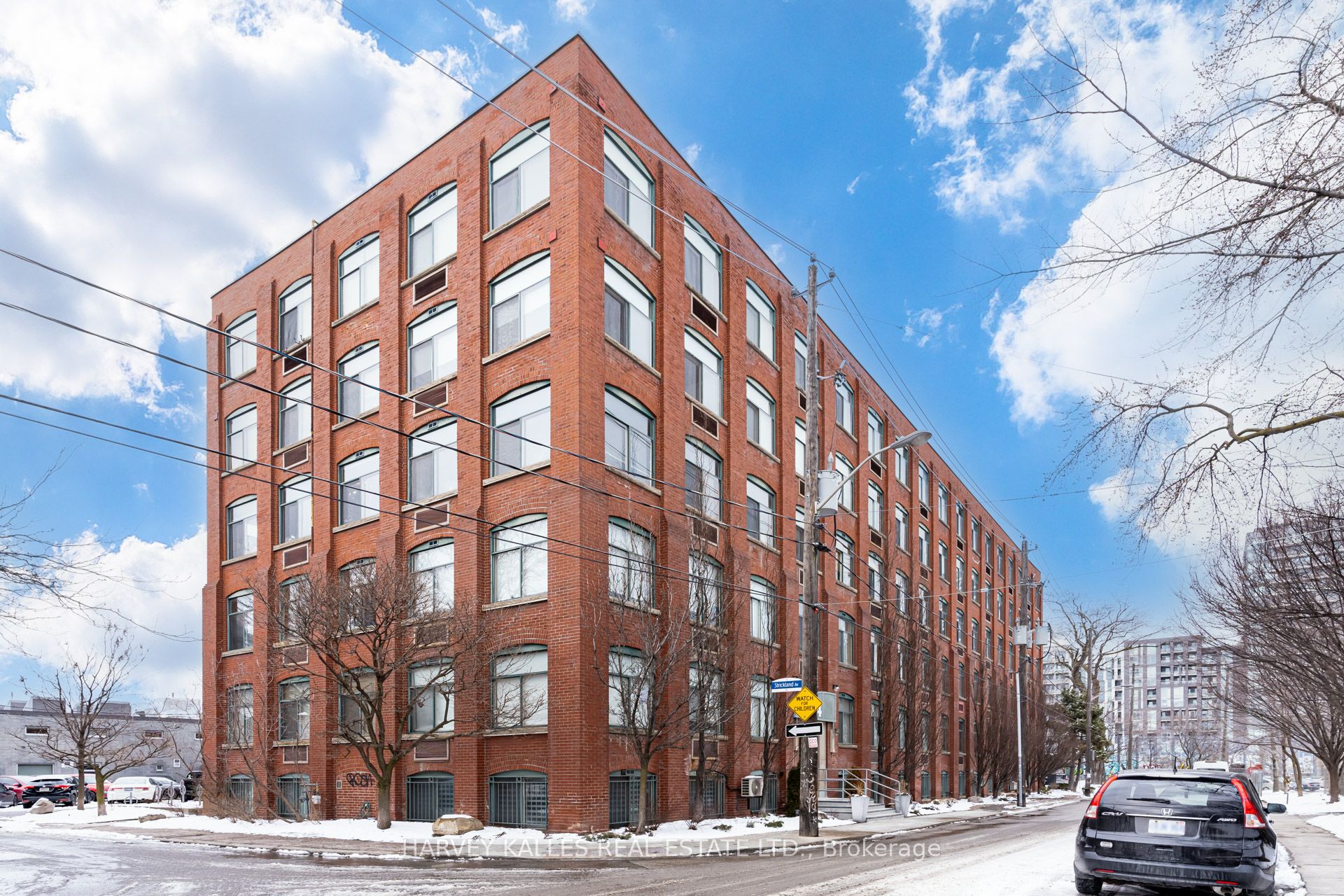 Noble Court Lofts, #304