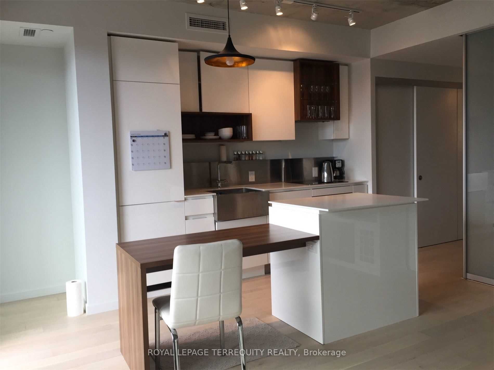 383 Sorauren Lofts