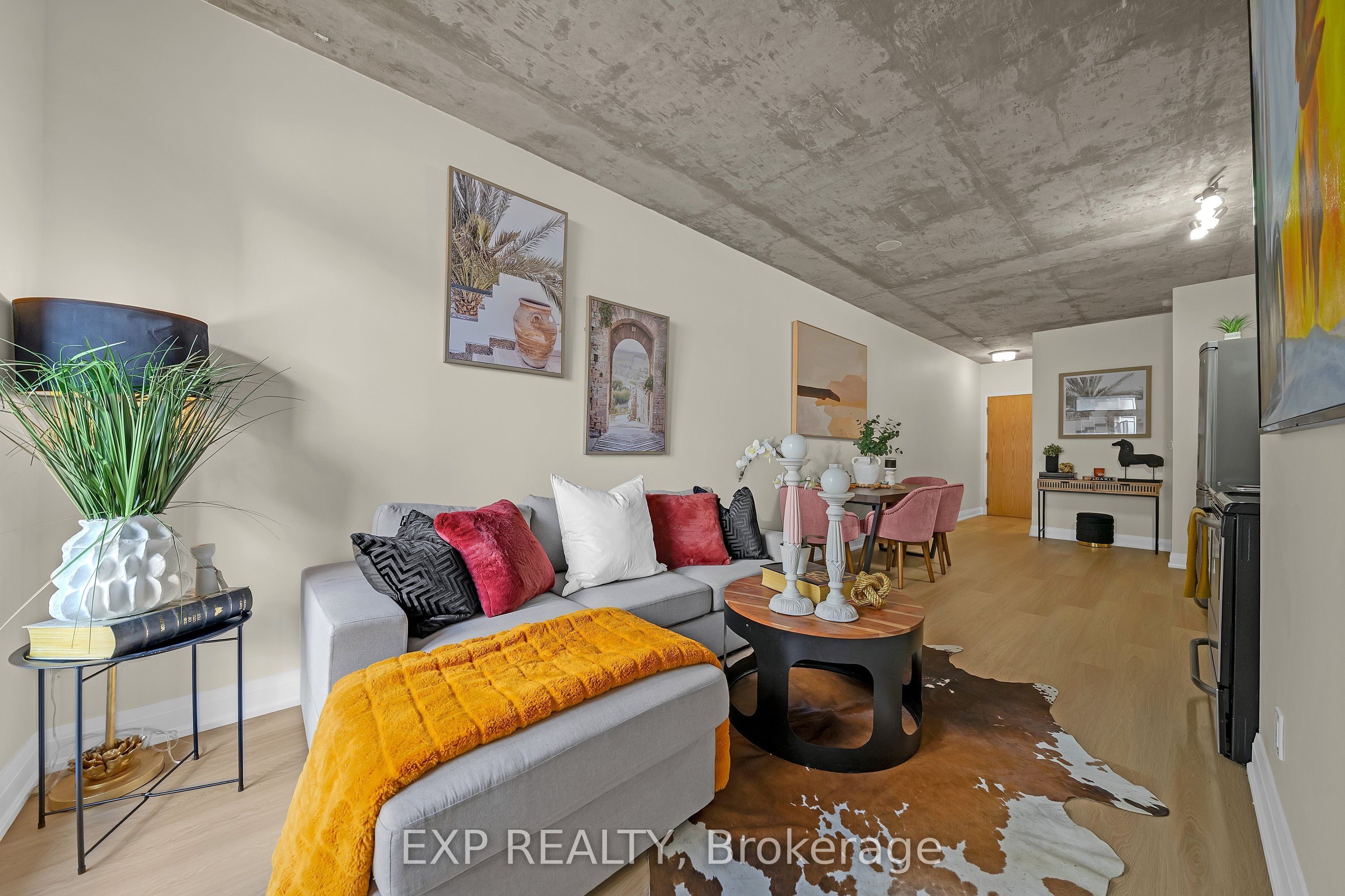 Westside Gallery Lofts, #403