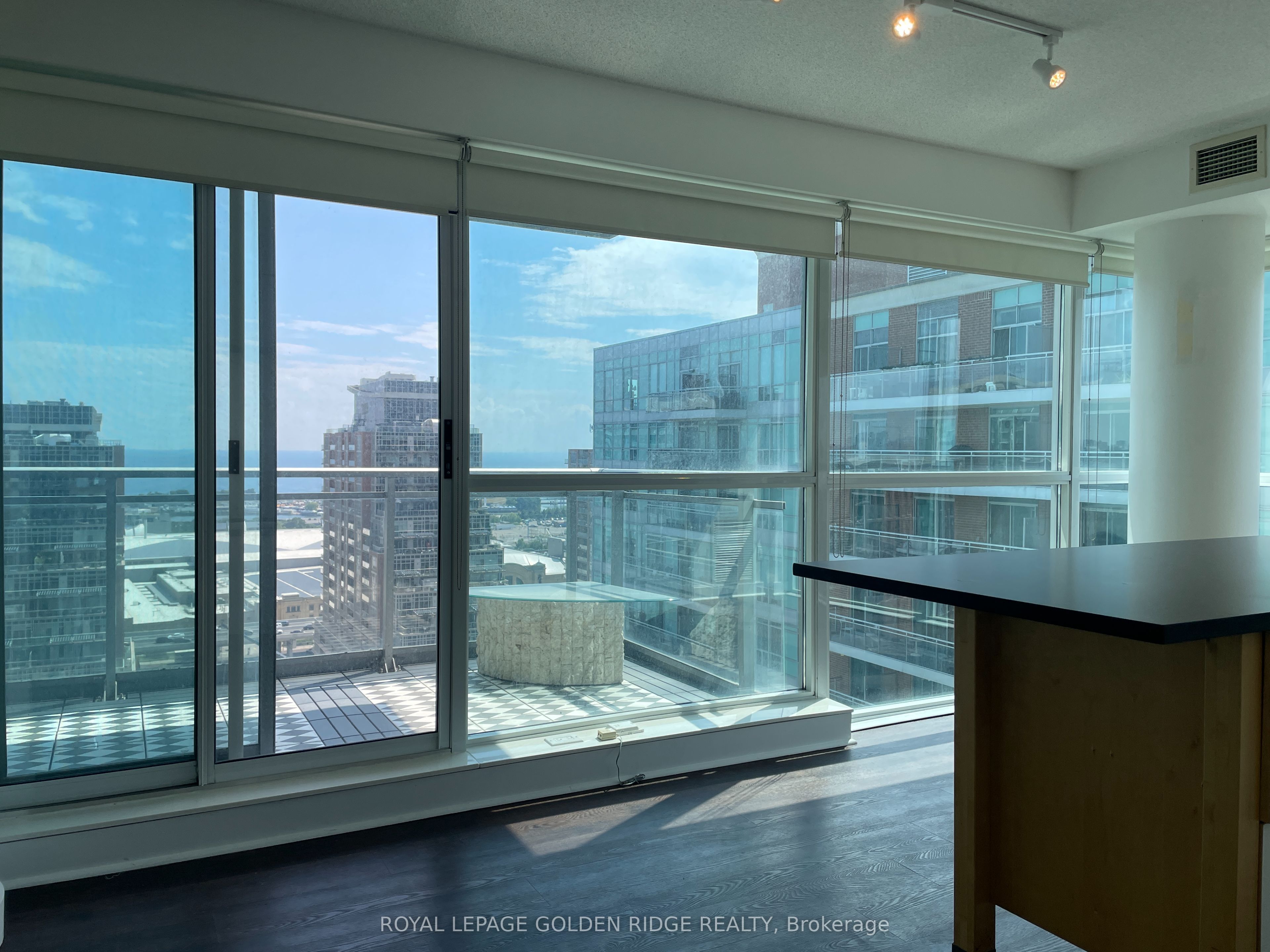 Zip Condos & Lofts