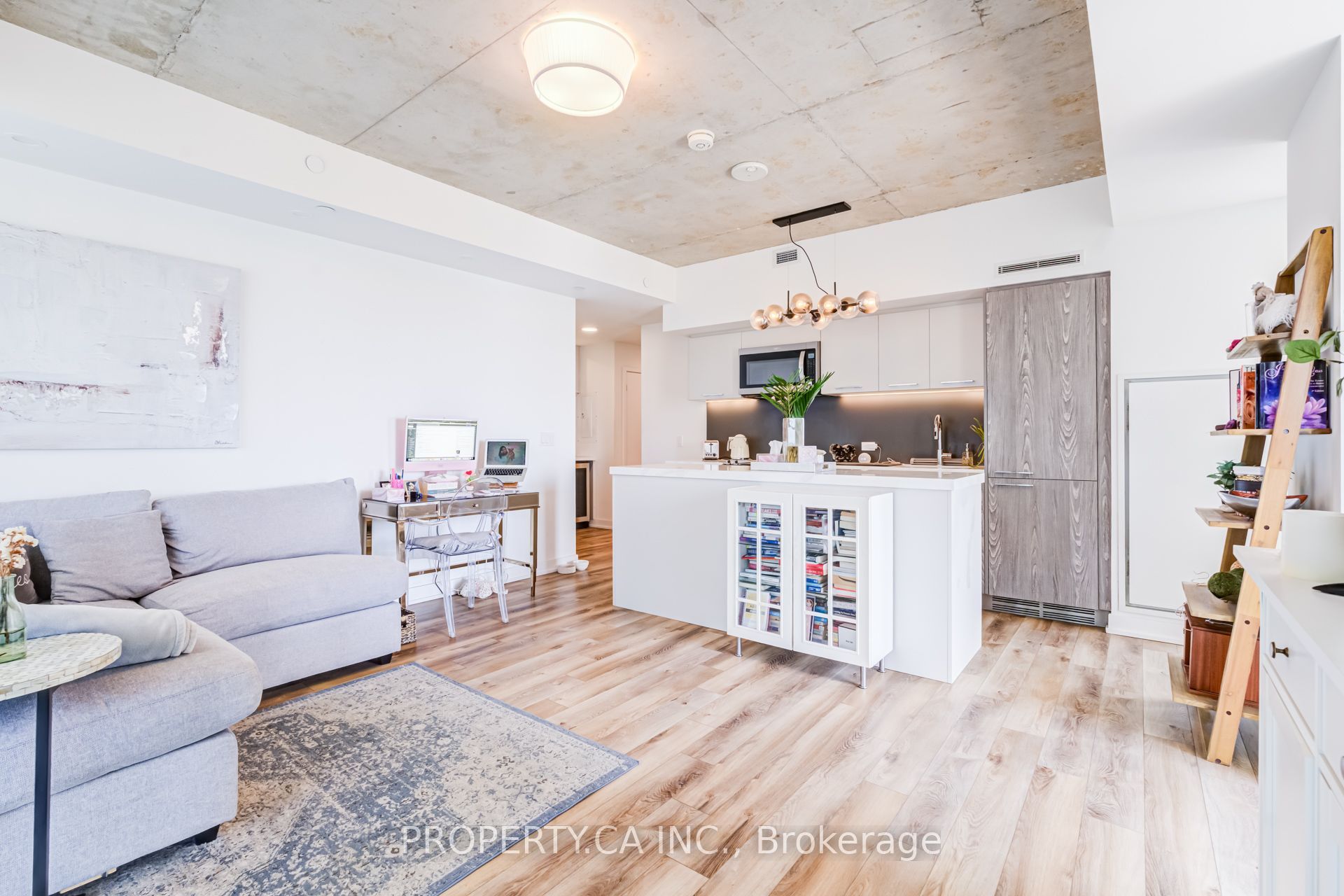 Riverside Square Lofts 15-45, #607