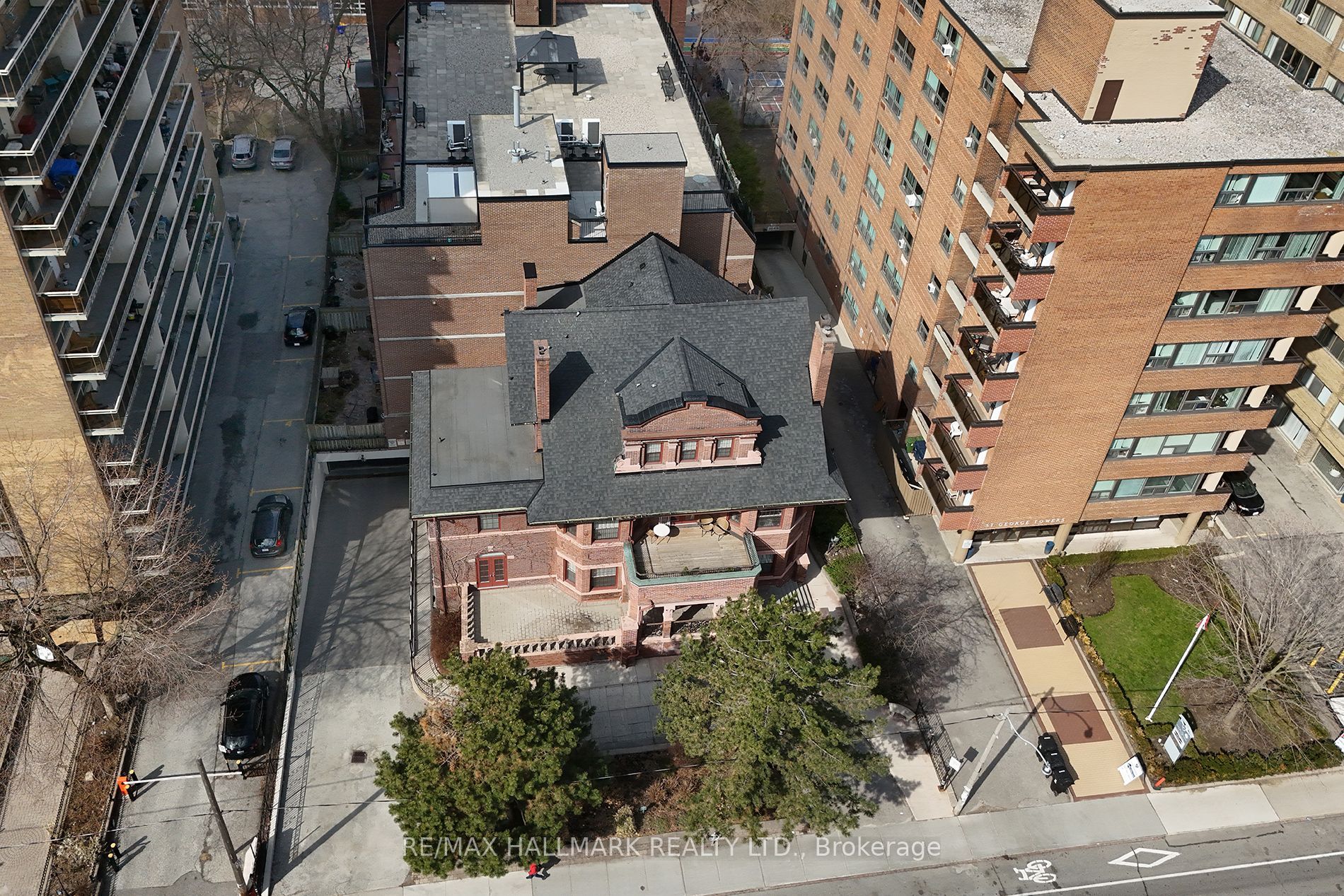 Powell Mansion Lofts