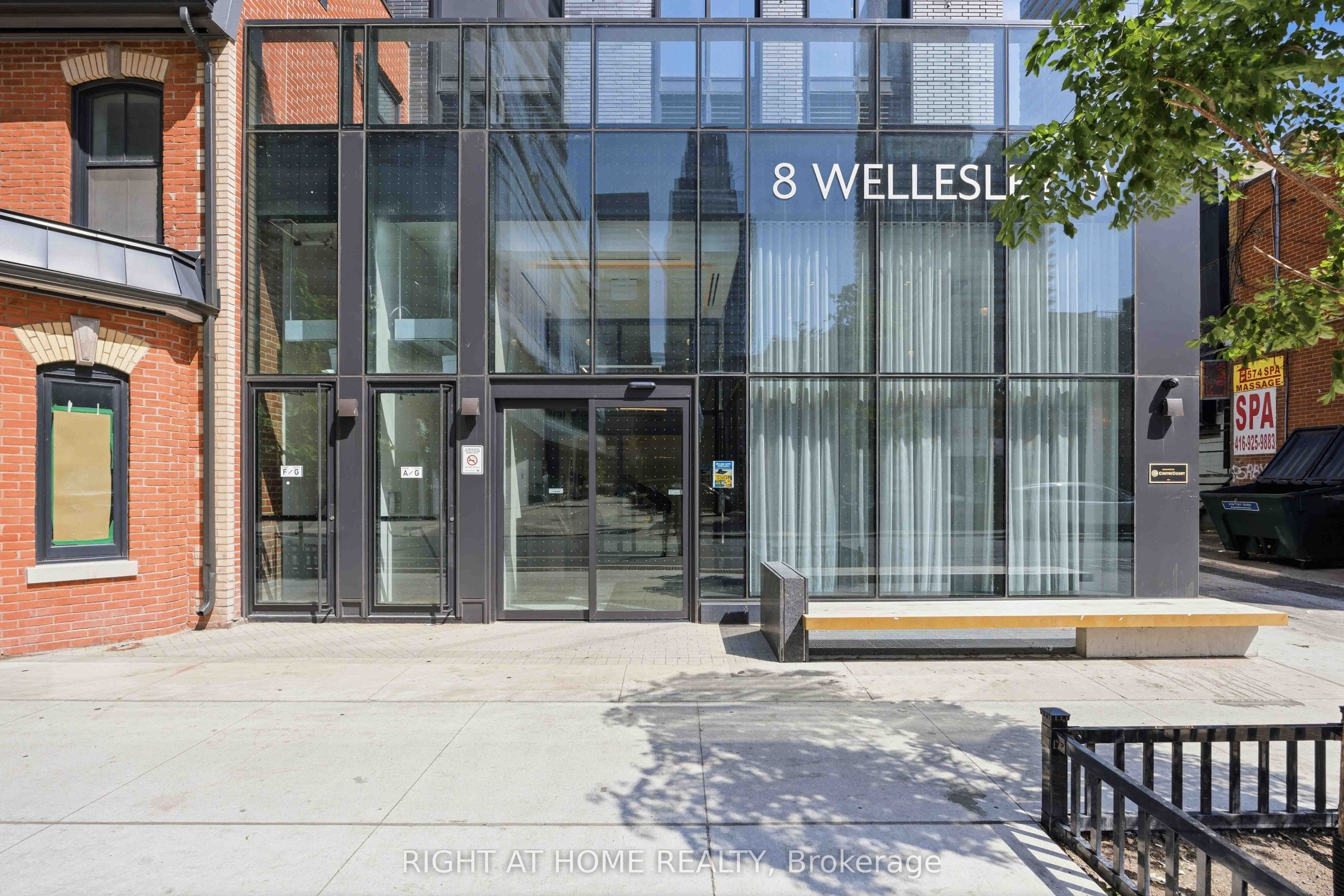 Eight Wellesley Lofts