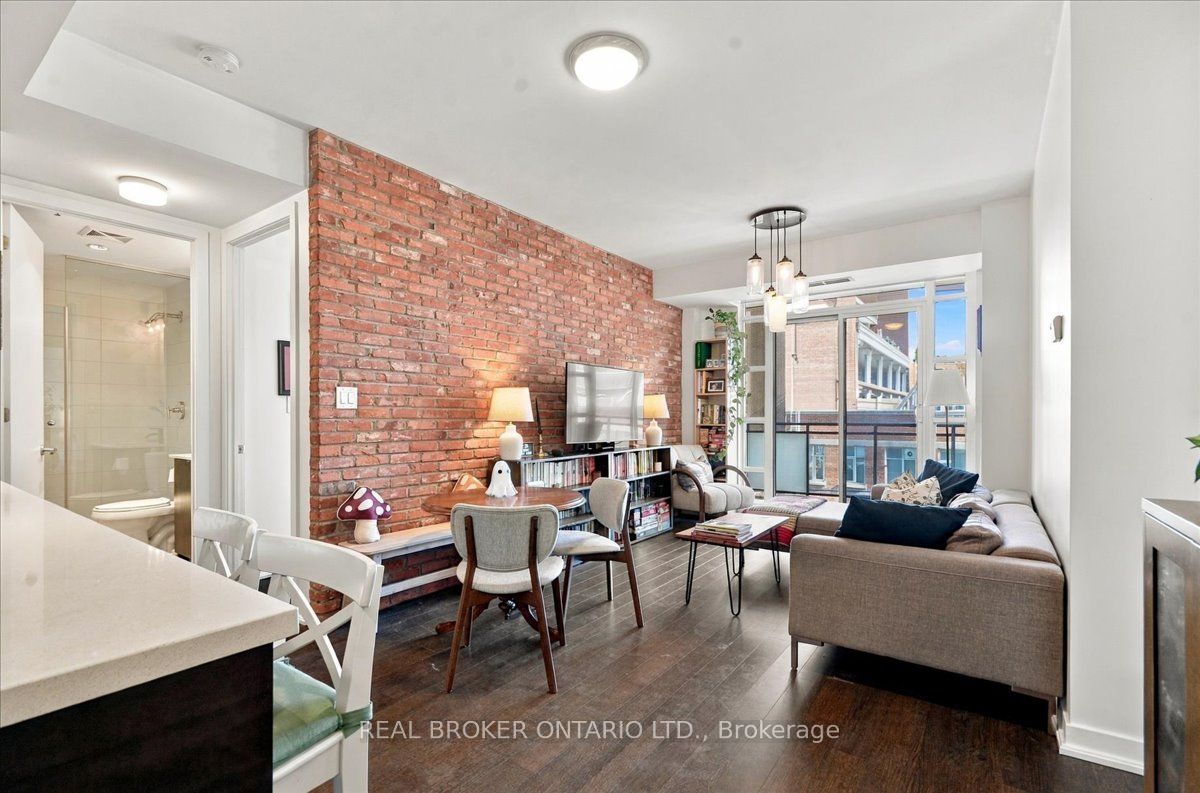 Showcase Lofts, #313