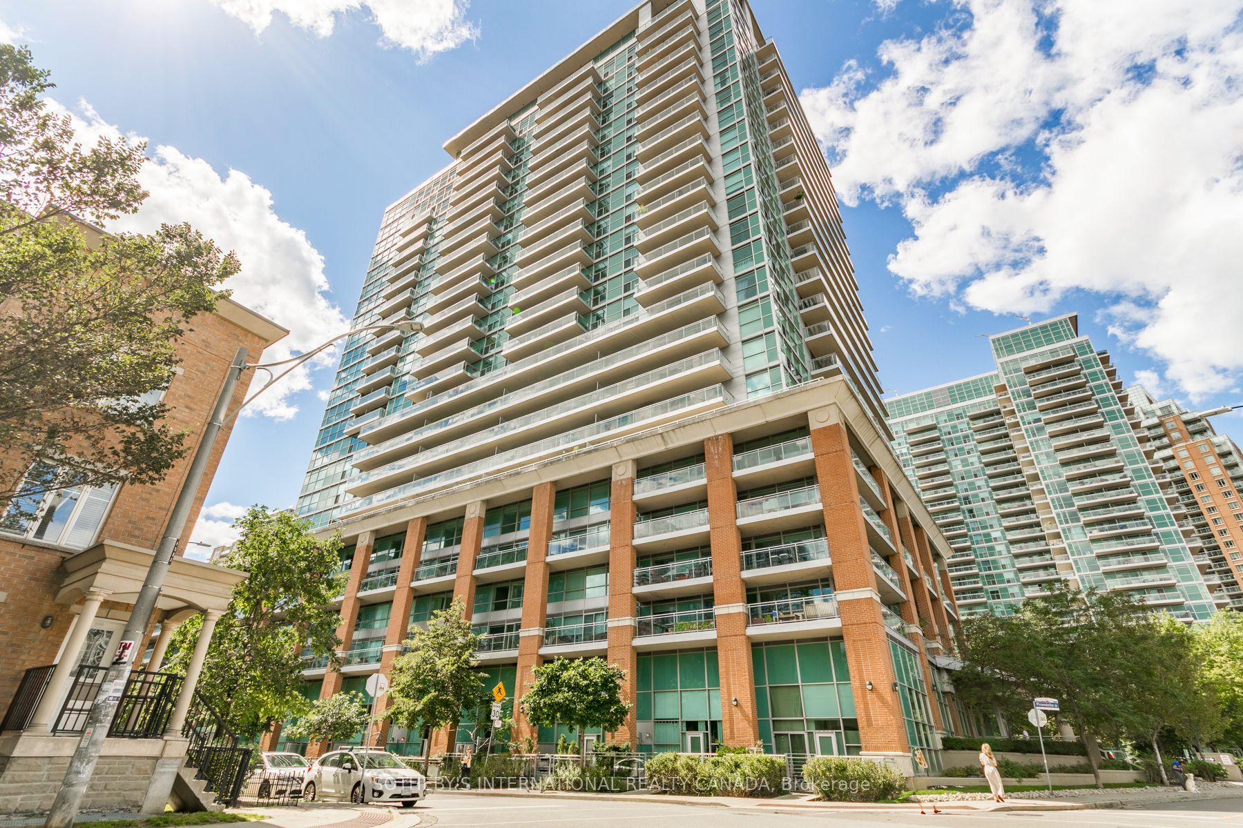 Zip Condos & Lofts, #2402