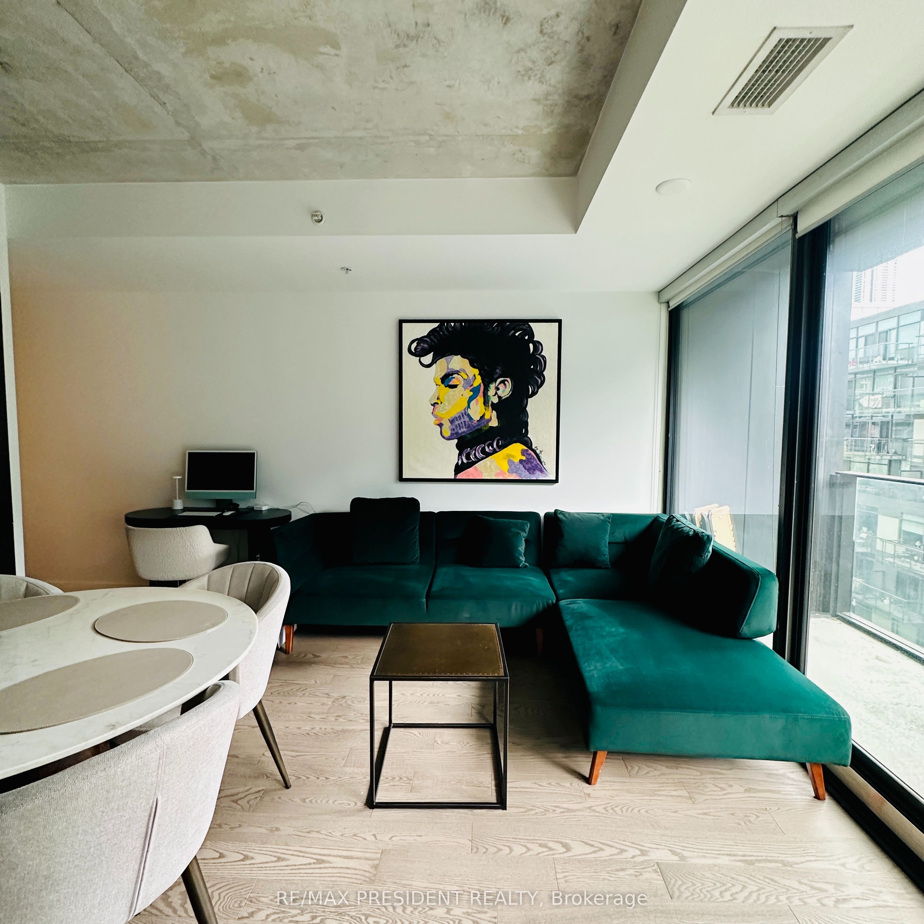 Thompson Residence Lofts, #703