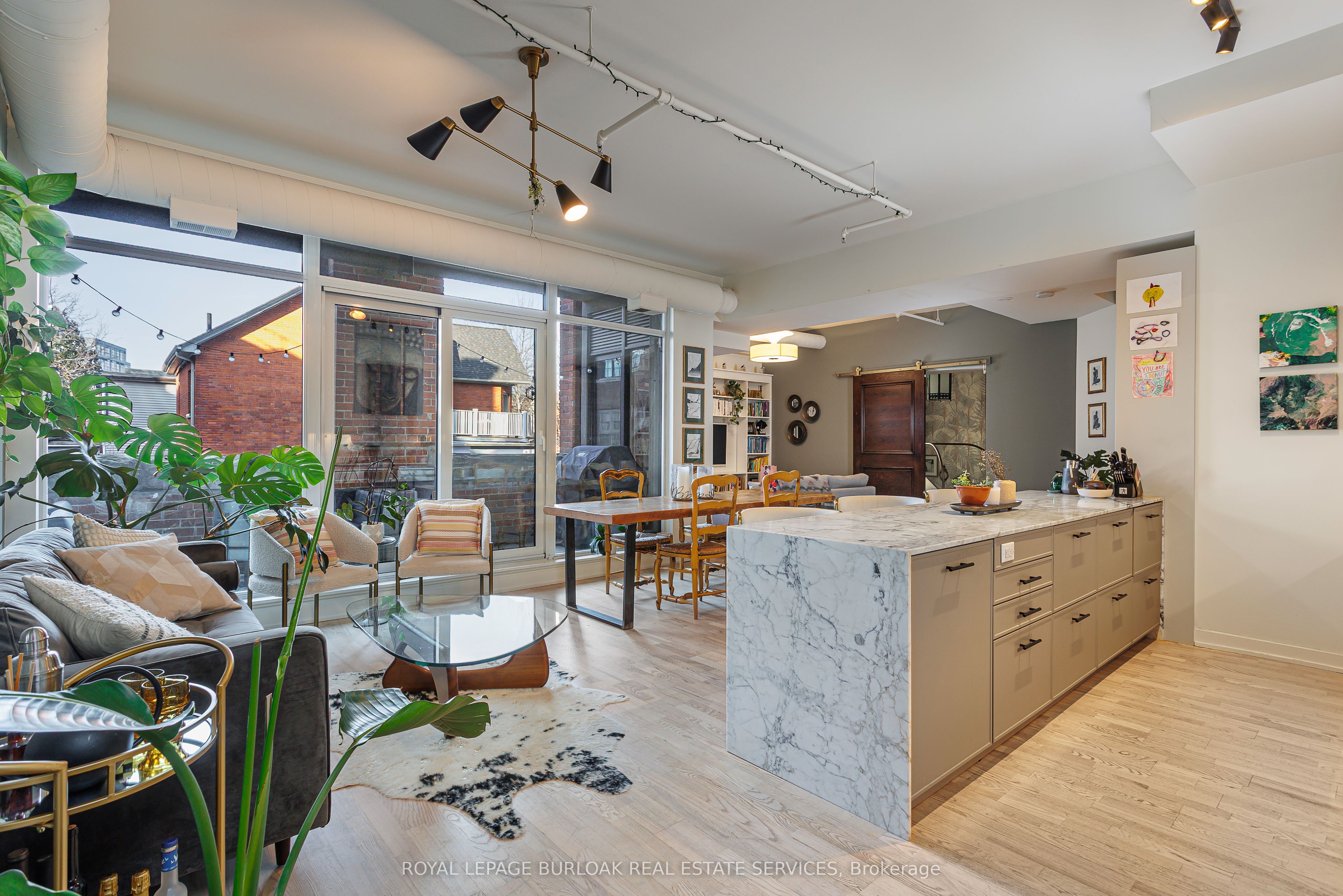 Victoria Lofts, #208