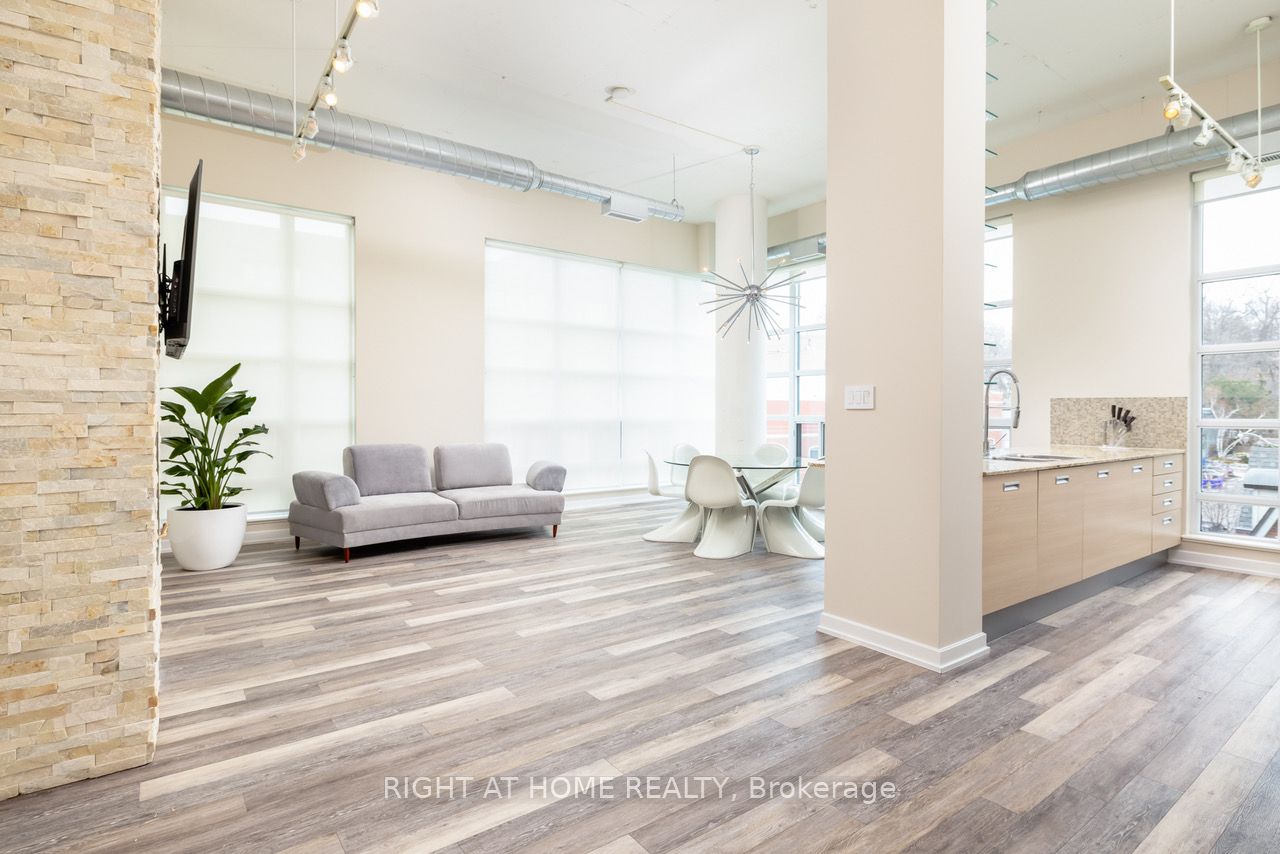 Madison Lofts, #306