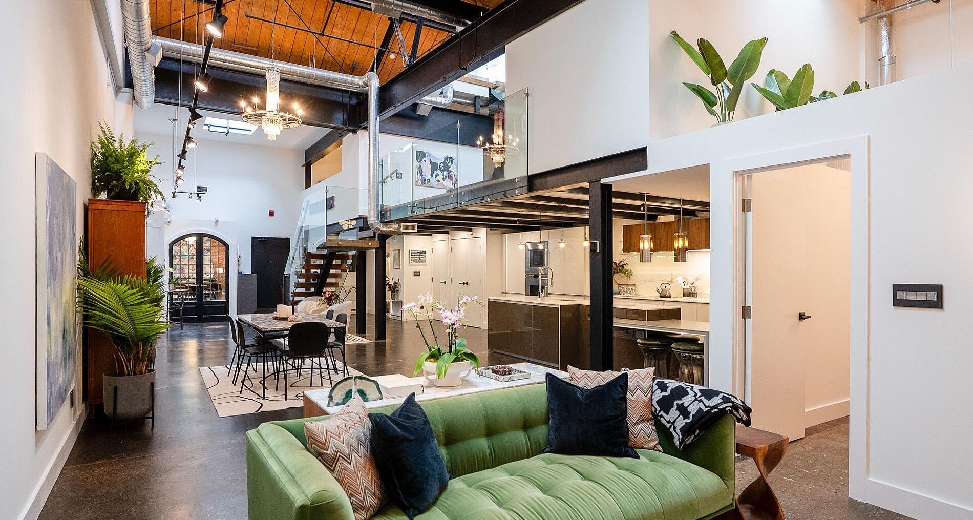 i-Zone Lofts 326, #123
